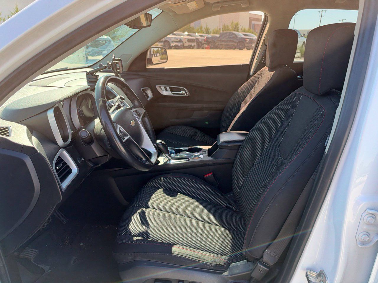 Used 2017 Chevrolet Equinox LT w/ Convenience Package FWD image 10
