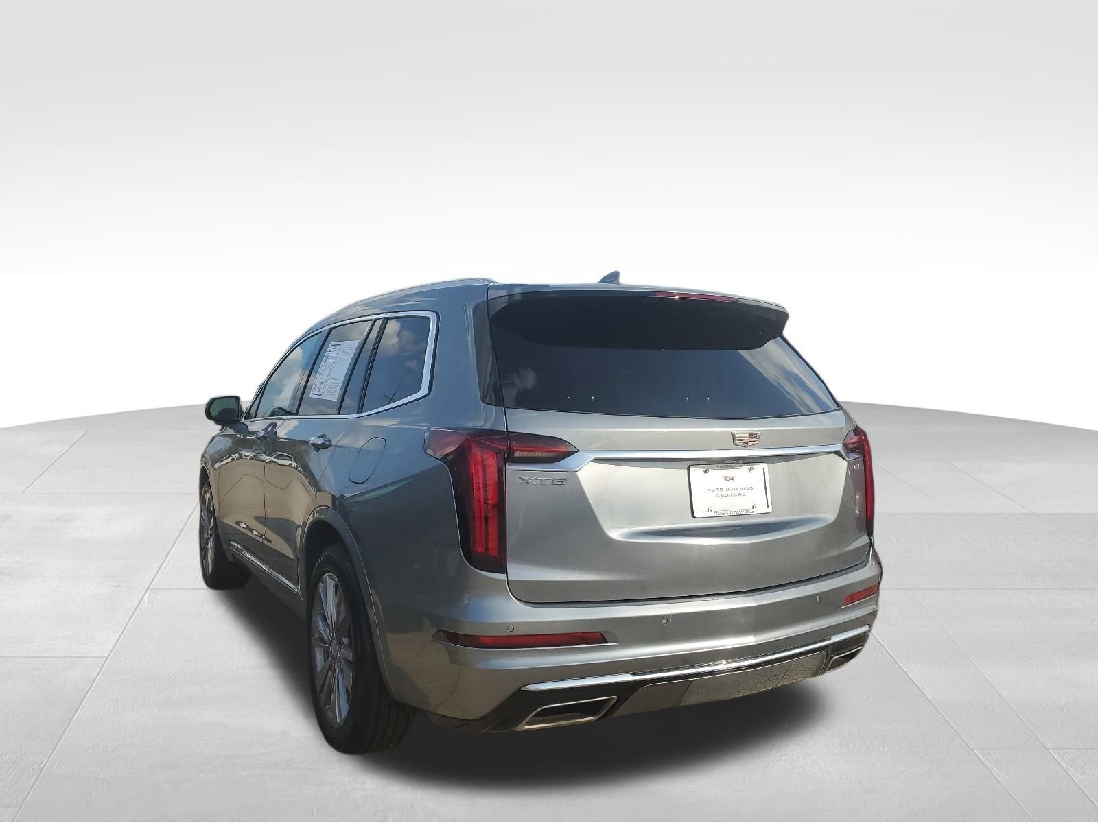 Used 2024 Cadillac XT6 Premium Luxury image 6