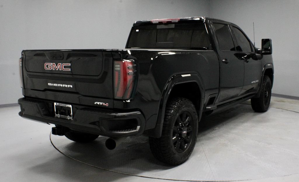 Used 2024 GMC Sierra 3500 AT4 w/ AT4 Premium Plus Package AWD/4WD image 11