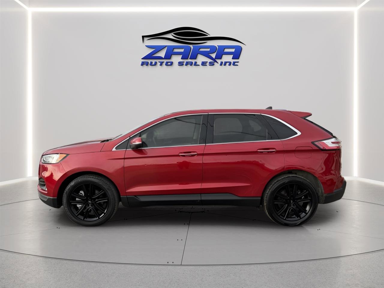Used 2024 Ford Edge Titanium w/ Equipment Group 301A image 3