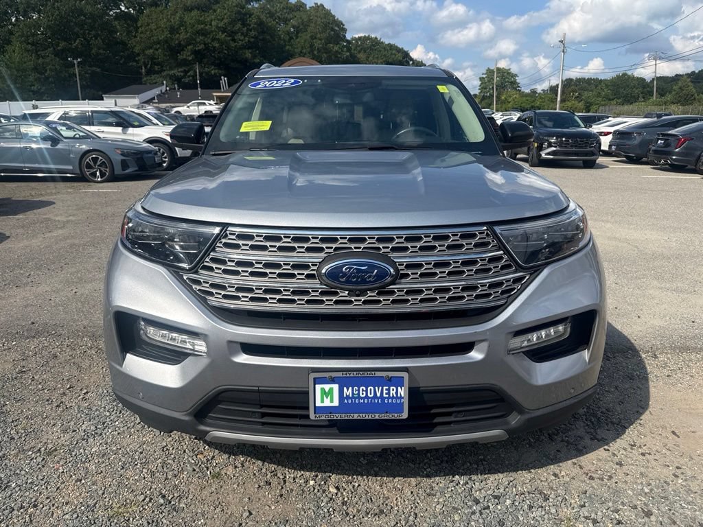 Used 2022 Ford Explorer Limited w/ Hybrid Equipment Group 310A AWD/4WD image 3