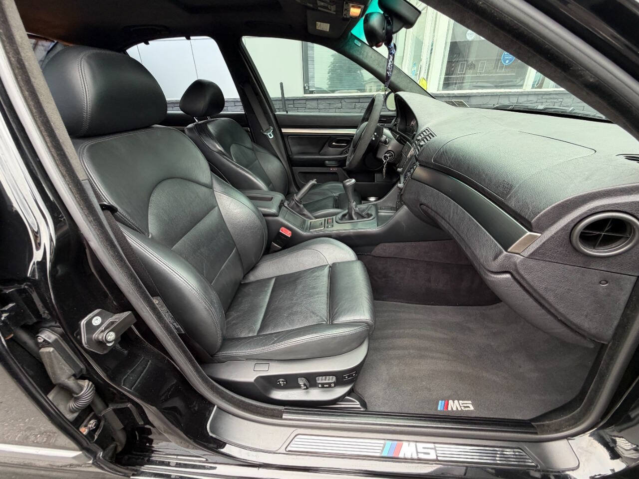 Used 2003 BMW M5 RWD image 18