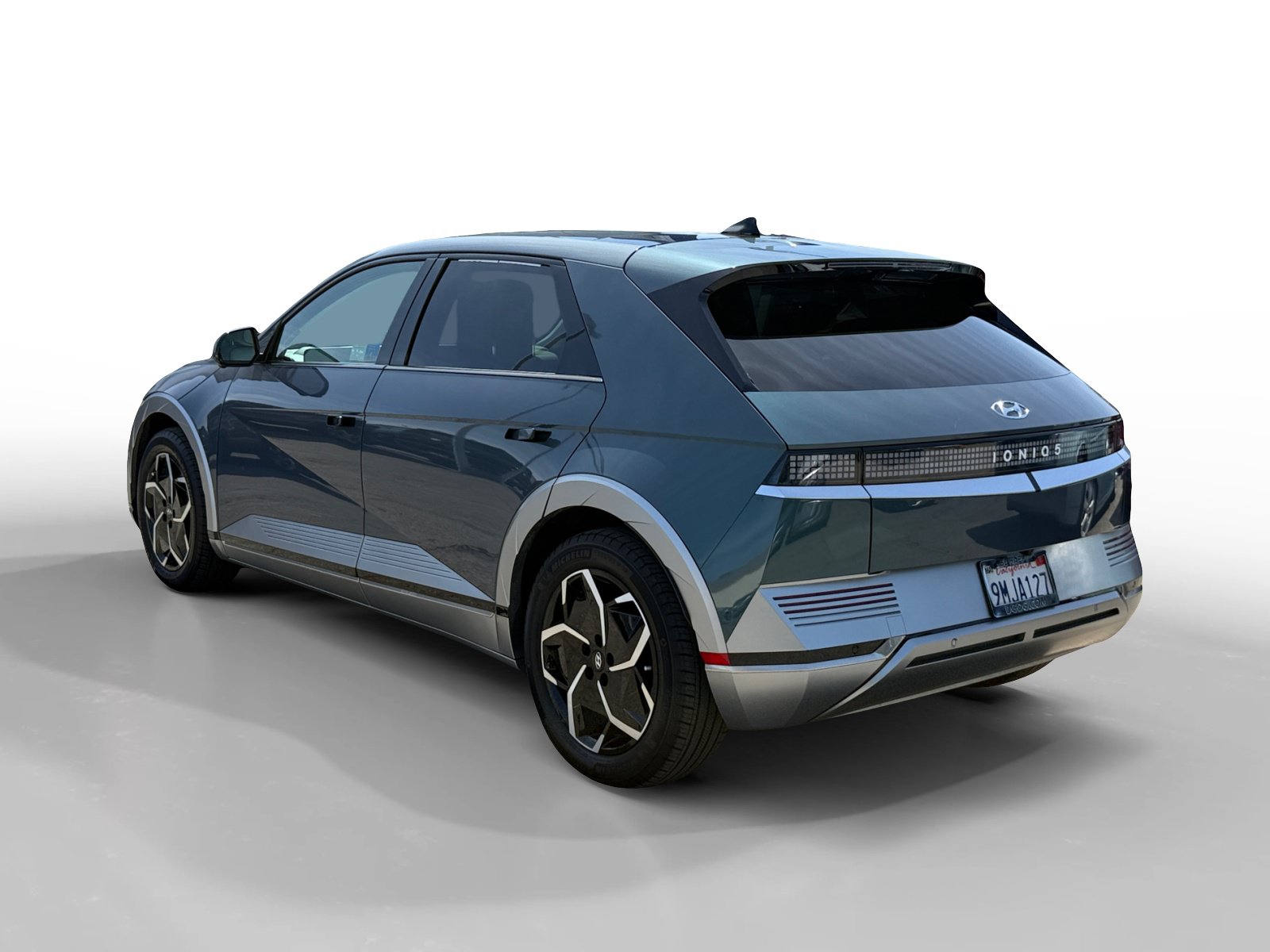 Certified 2024 Hyundai Ioniq 5 Limited RWD image 3