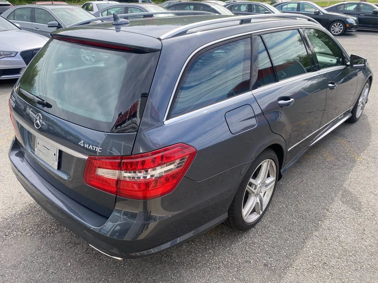 Used 2013 Mercedes-Benz E 350 4MATIC Wagon image 4