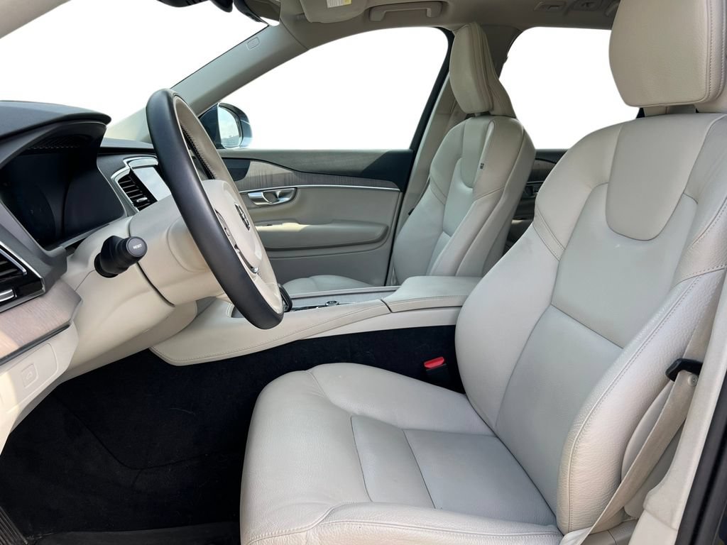 Used 2024 Volvo XC90 B6 Plus w/ Protection Package Premier AWD/4WD image 6