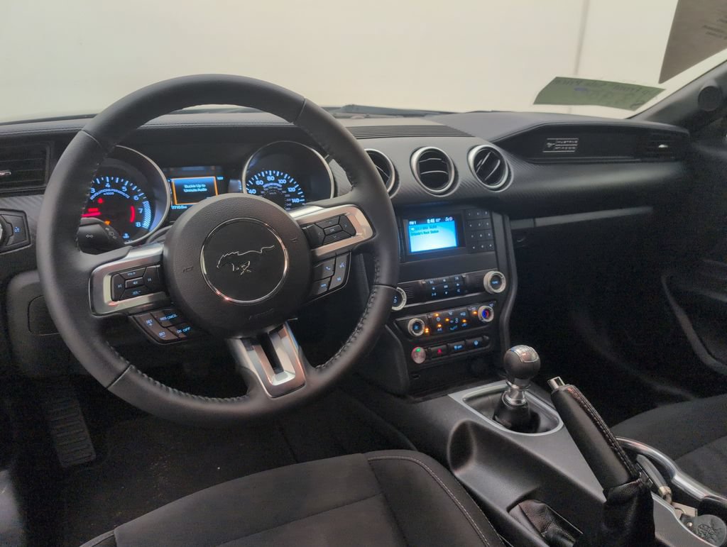 Used 2020 Ford Mustang Coupe RWD image 6