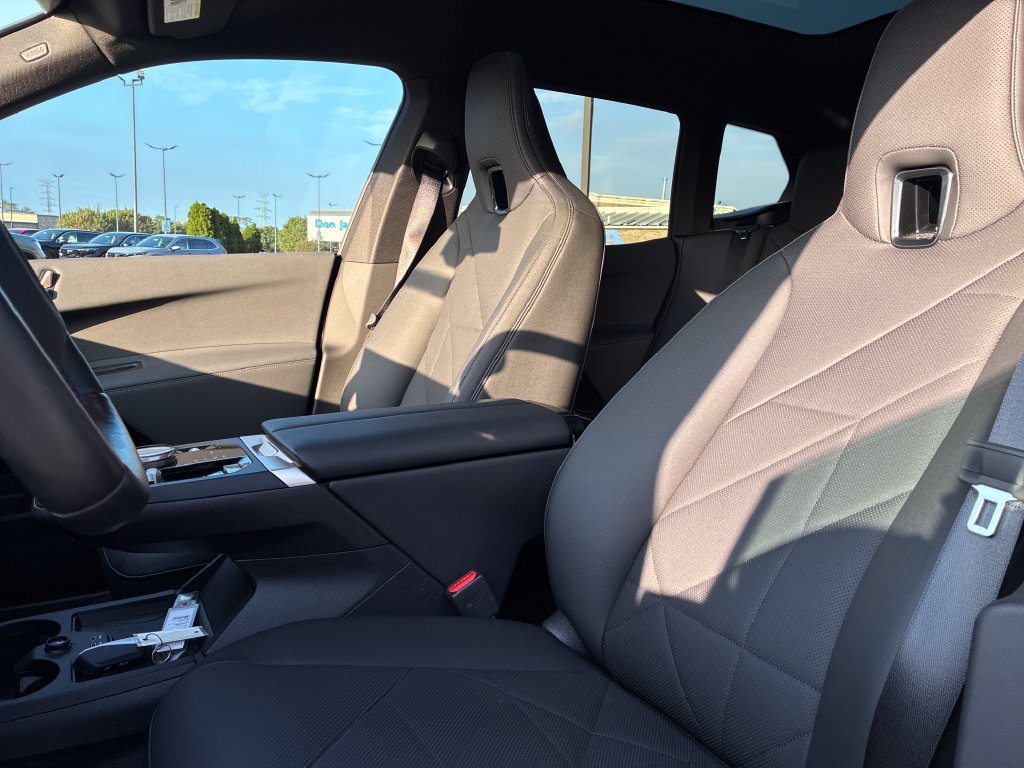 Certified 2025 BMW iX xDrive50 AWD/4WD image 13