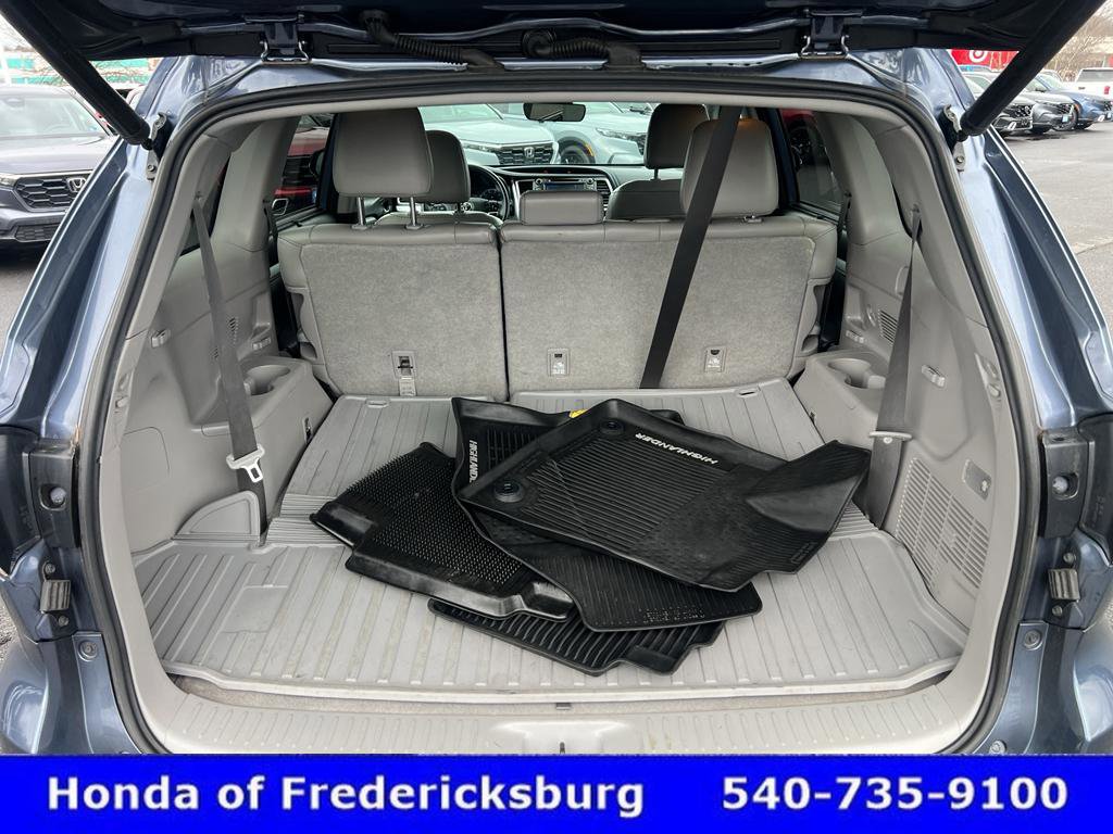 Used 2018 Toyota Highlander XLE image 33