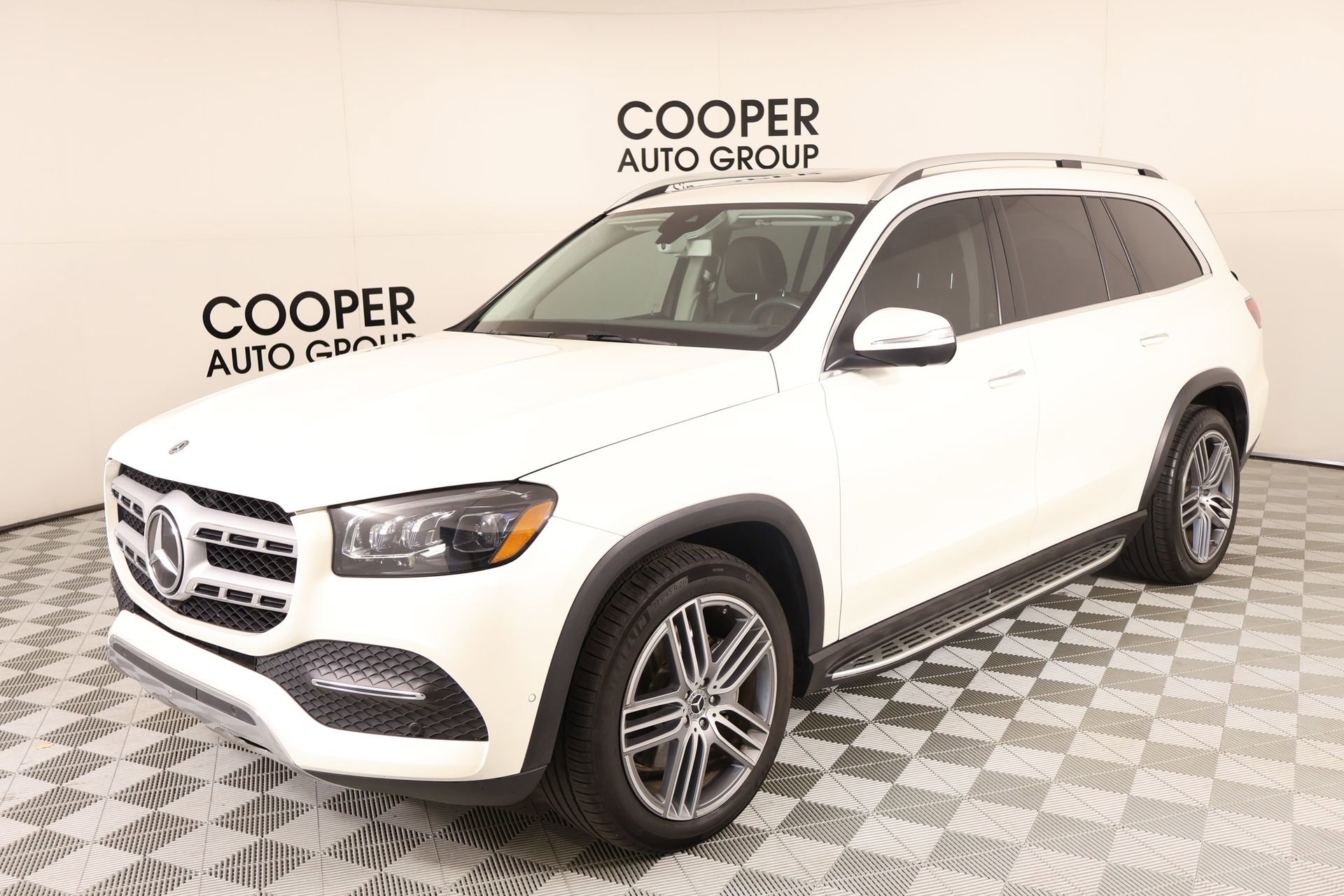 Used 2020 Mercedes-Benz GLS 450 4MATIC image 10