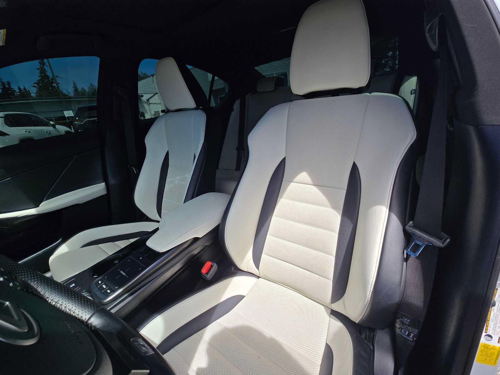 Used 2023 Lexus IS 500 RWD image 21