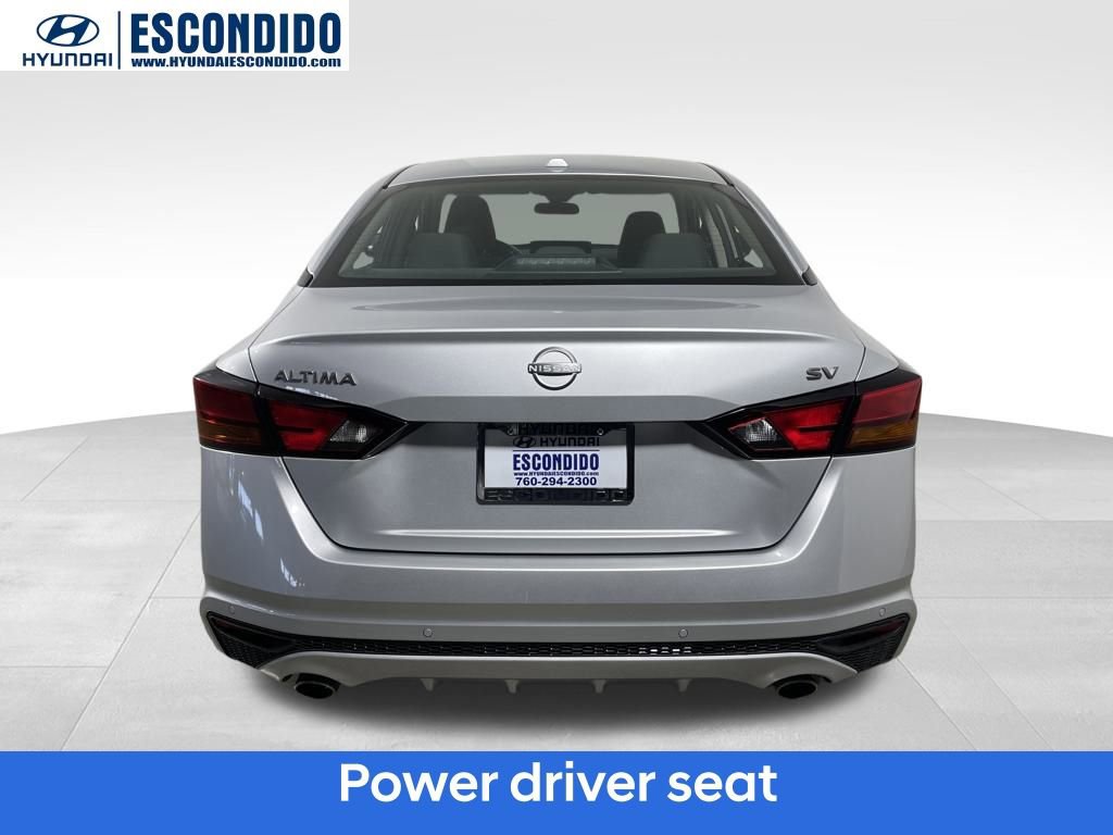 Used 2024 Nissan Altima 2.5 SV w/ SV Premium Package image 4