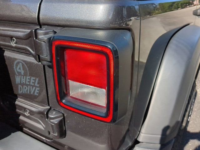 Used 2021 Jeep Wrangler Unlimited Willys image 11