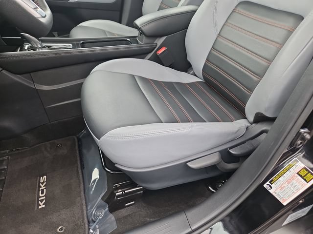 Certified 2024 Nissan Kicks SR w/ SR Premium Package FWD image 19