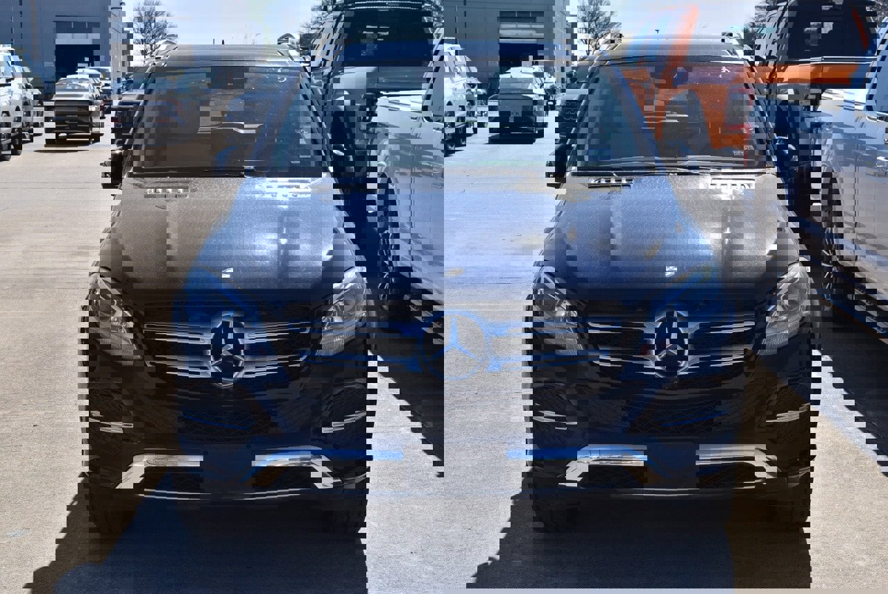 Used 2017 Mercedes-Benz GLE 350 4MATIC image 3