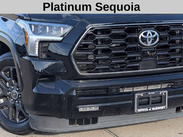 Used 2023 Toyota Sequoia Platinum AWD/4WD image 3