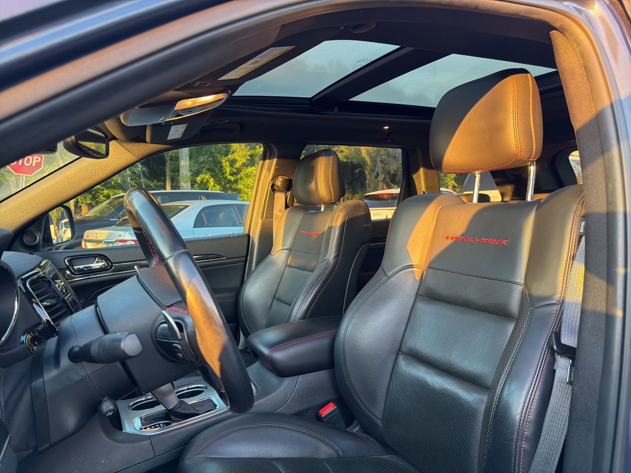 Used 2021 Jeep Grand Cherokee Trailhawk w/ Trailhawk Luxury Group image 9