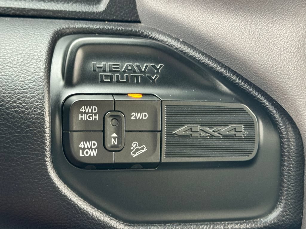 Used 2024 RAM 2500 Big Horn w/ Off Road Package AWD/4WD image 26