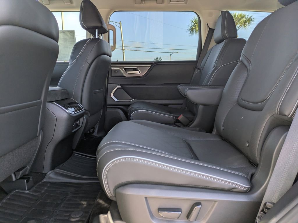 New 2026 INFINITI QX80 Luxe w/ Cargo Package RWD image 14