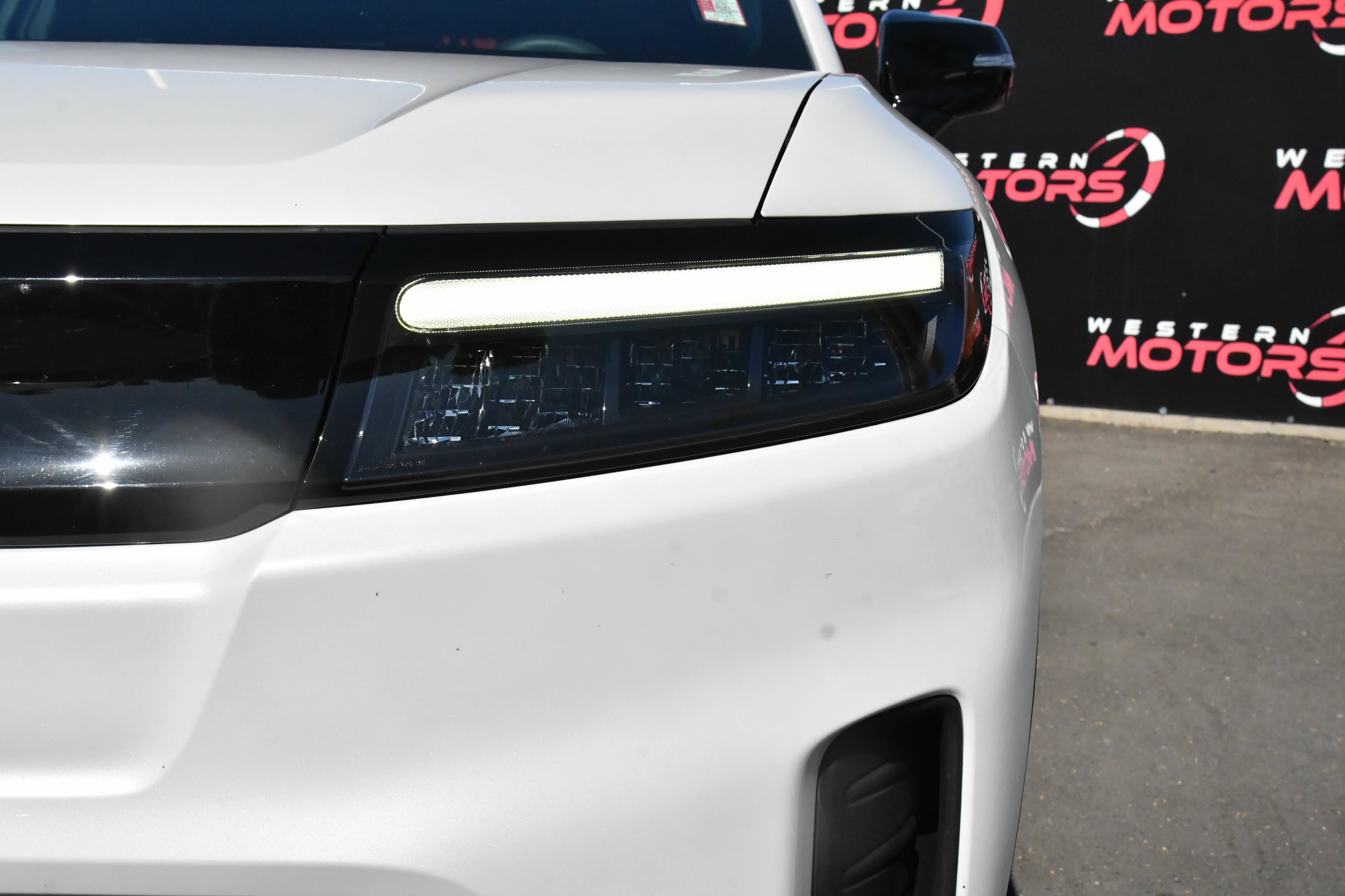 Used 2024 Honda Prologue EX image 11