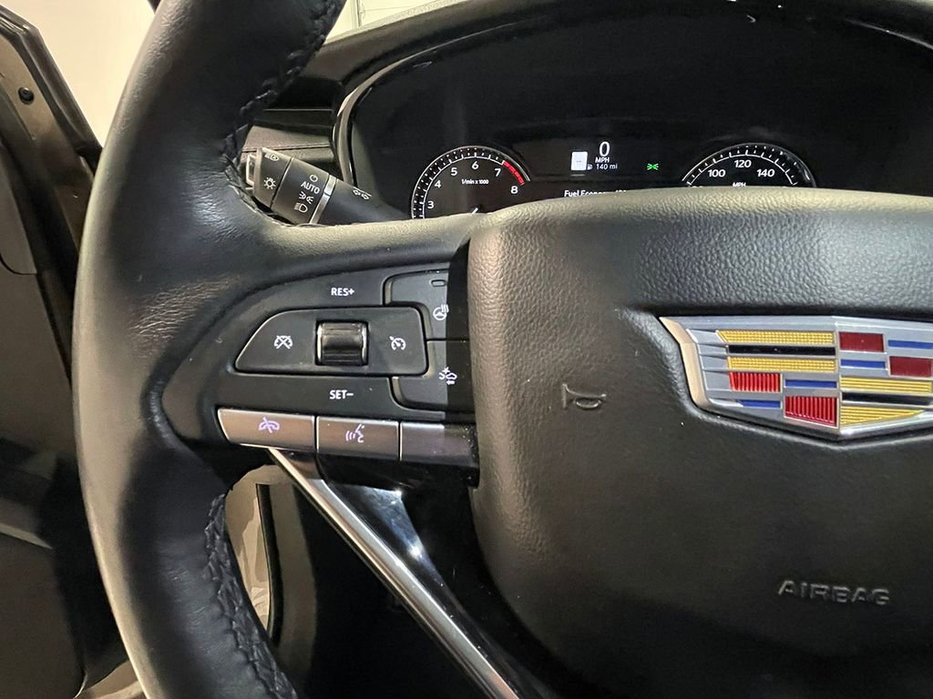 Used 2023 Cadillac XT6 Premium Luxury image 39
