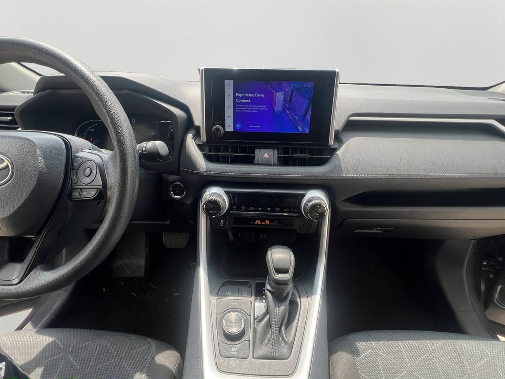 Used 2025 Toyota RAV4 XLE AWD/4WD image 14