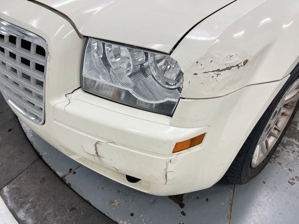 Used 2006 Chrysler 300 image 21
