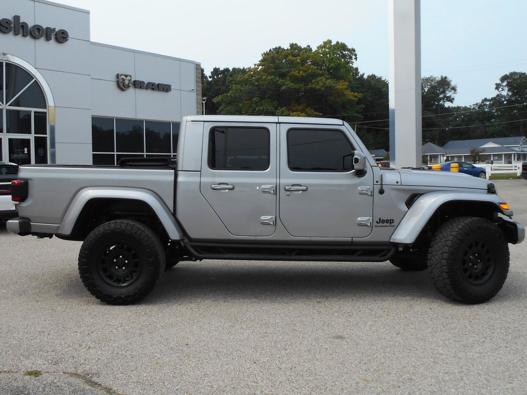 Certified 2021 Jeep Gladiator Overland AWD/4WD image 26