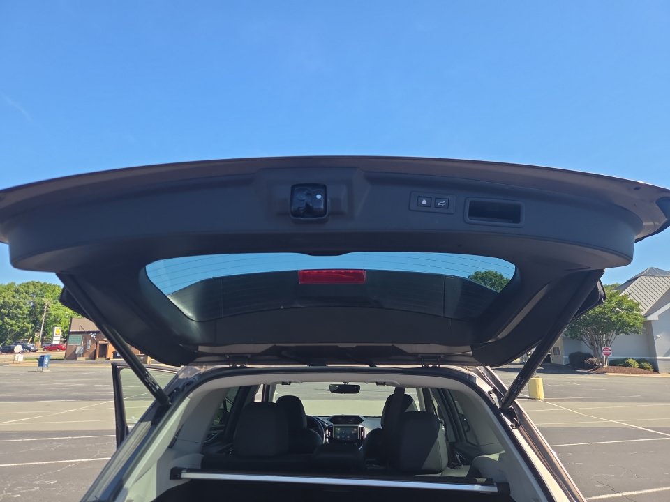 Used 2023 Subaru Forester Limited AWD/4WD image 18
