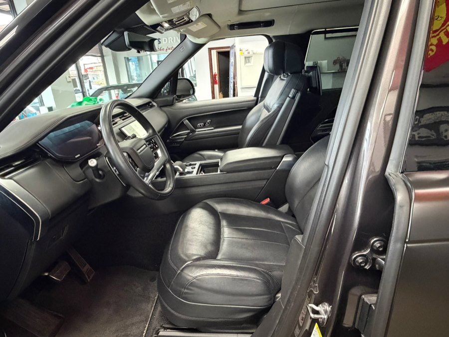 Used 2022 Land Rover Range Rover Long Wheelbase First Edition AWD/4WD image 24
