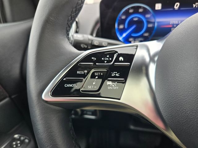 Used 2024 Mercedes-Benz EQB 300 4MATIC image 22