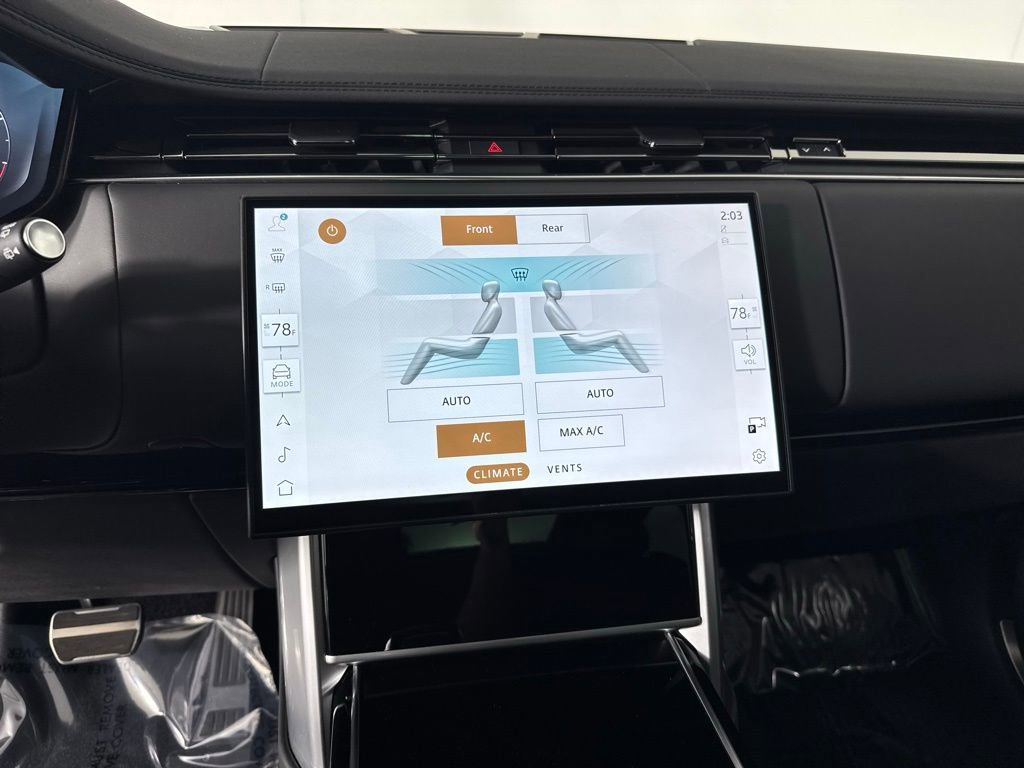 Used 2025 Land Rover Range Rover SE AWD/4WD image 23