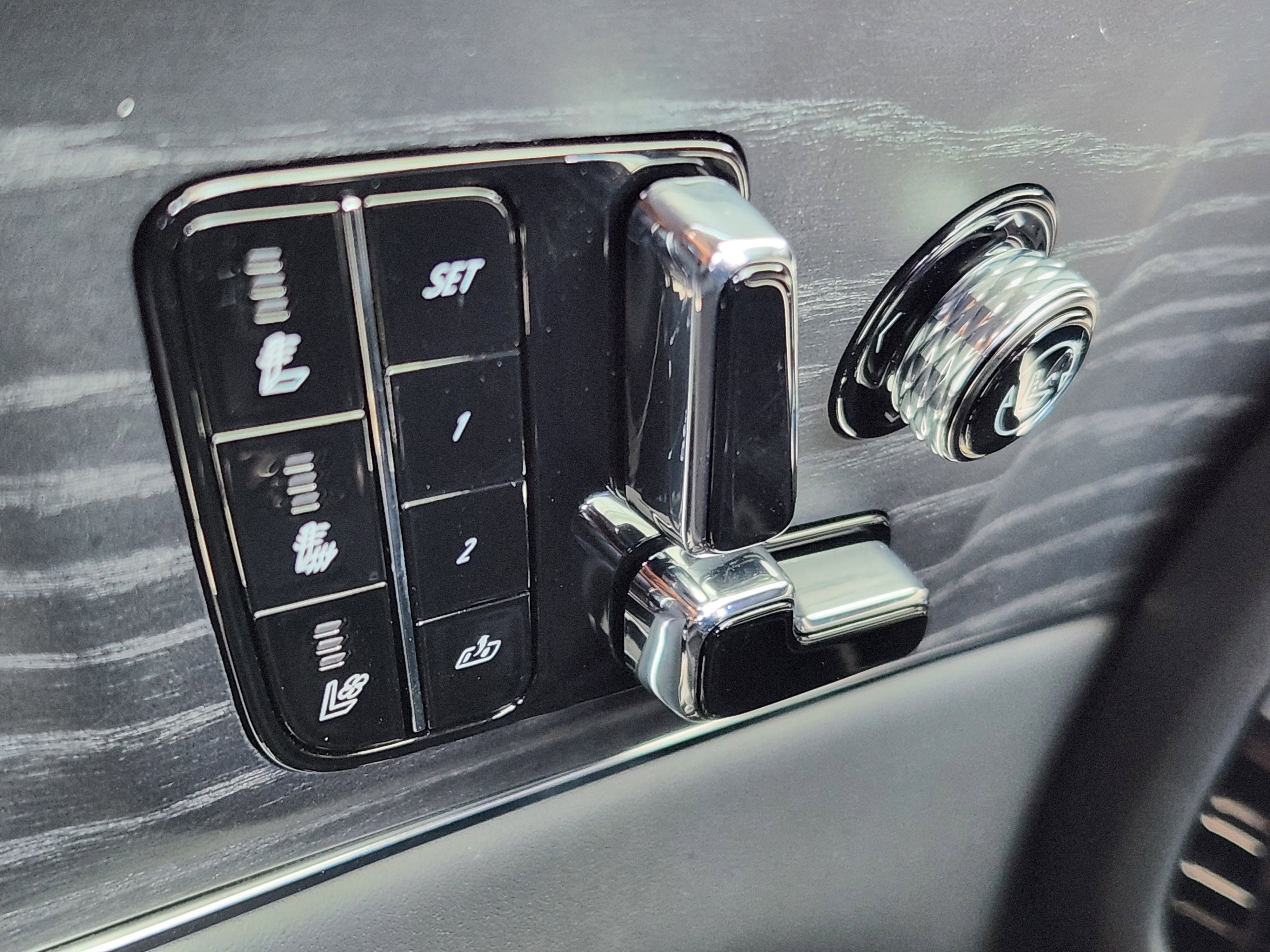 New 2026 Cadillac Lyriq V w/ Exterior Carbon Fiber Package image 26