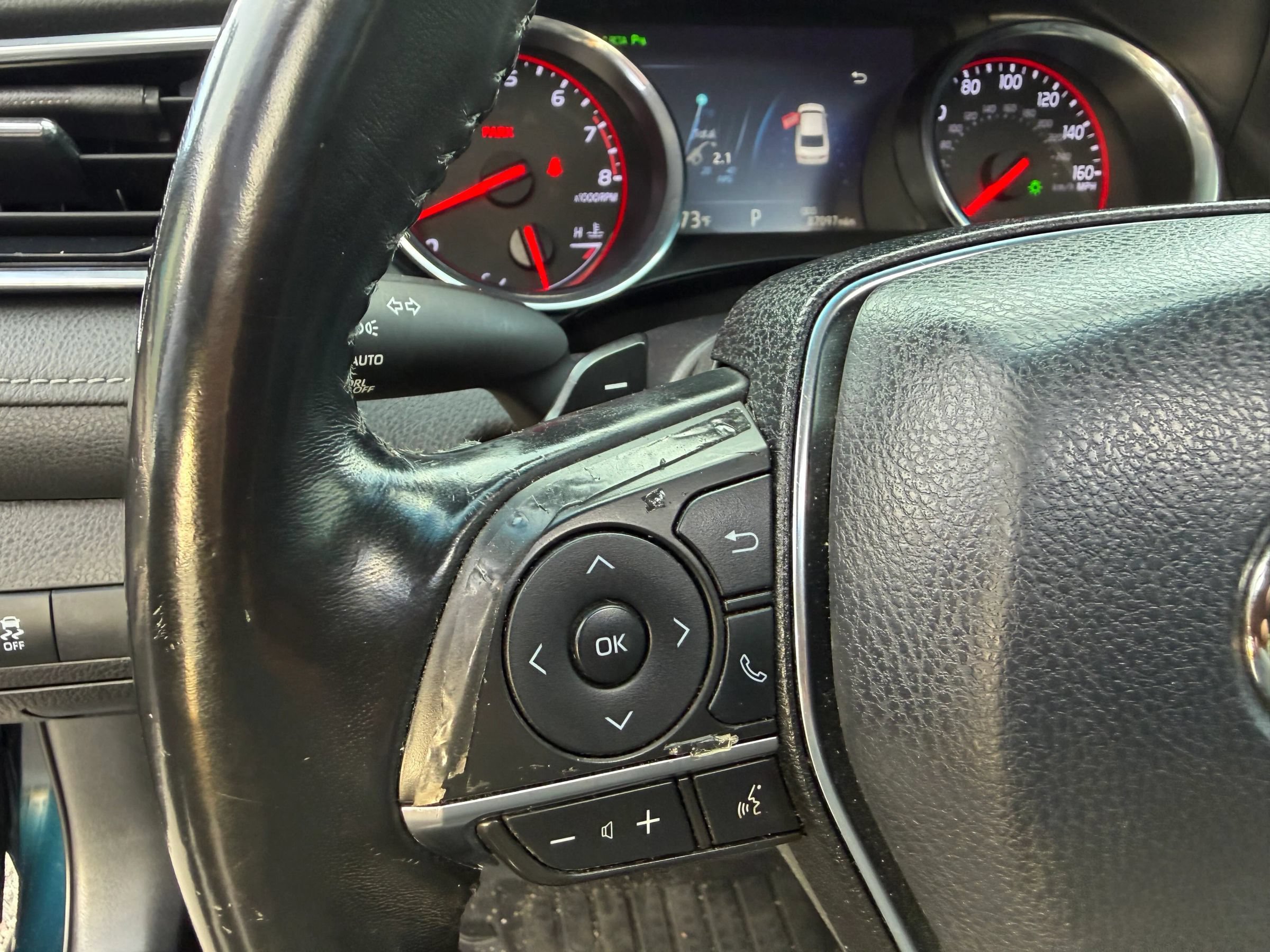Used 2018 Toyota Camry XSE FWD image 24