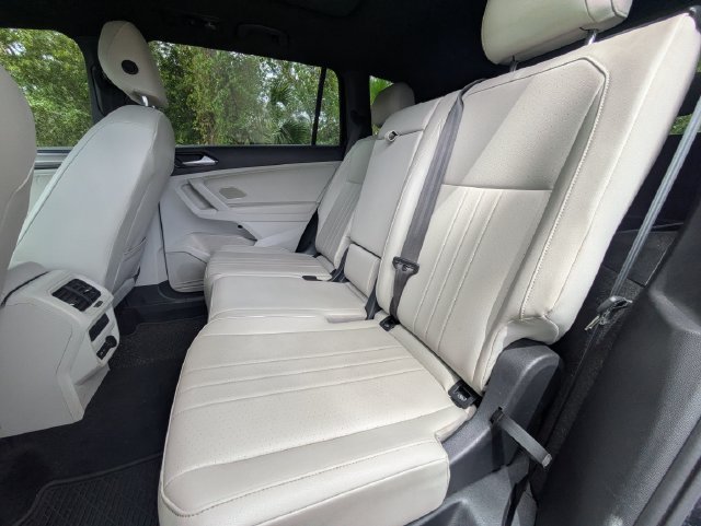Used 2024 Volkswagen Tiguan SE R-Line FWD image 13
