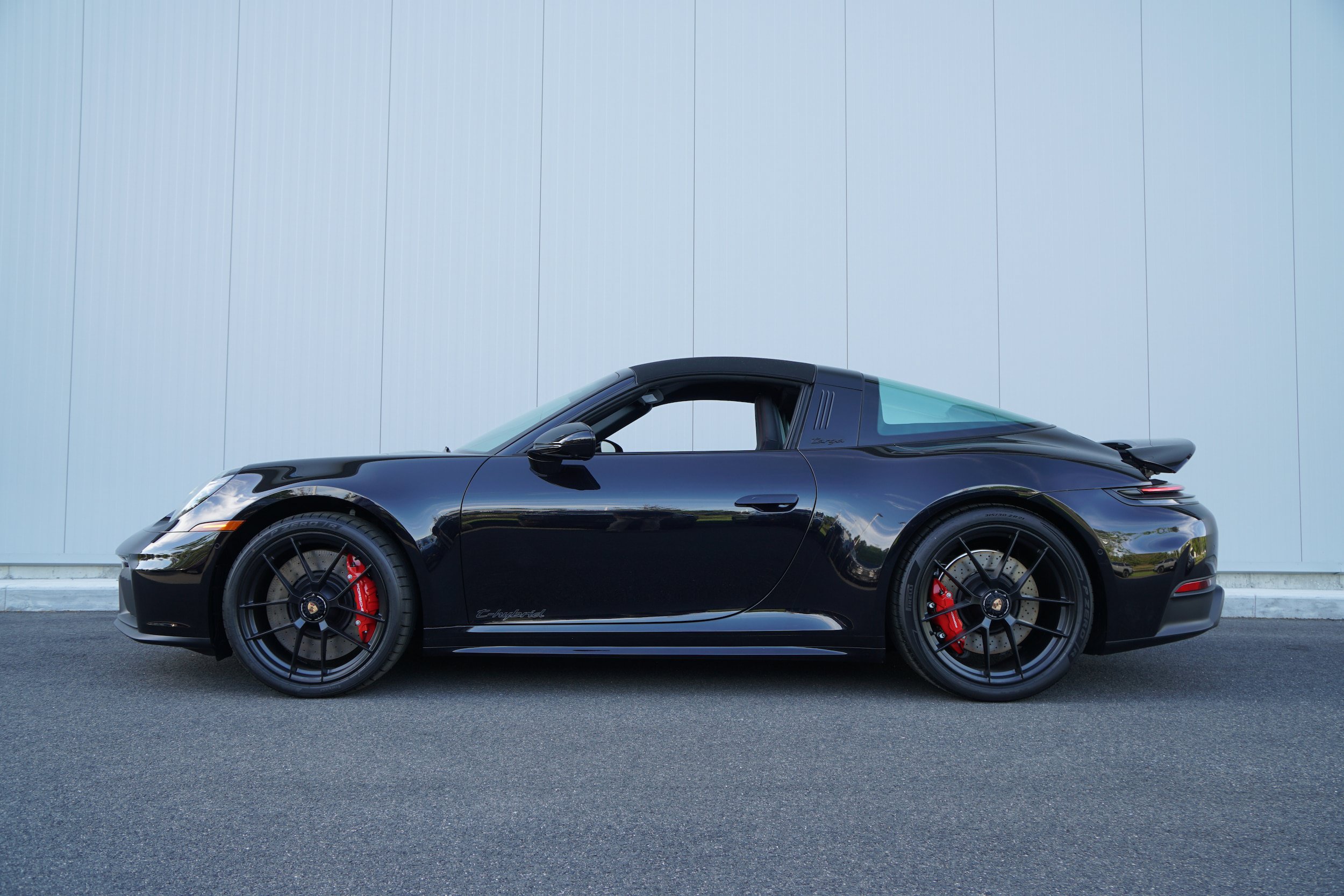 Used 2025 Porsche 911 Targa 4 GTS AWD/4WD image 11