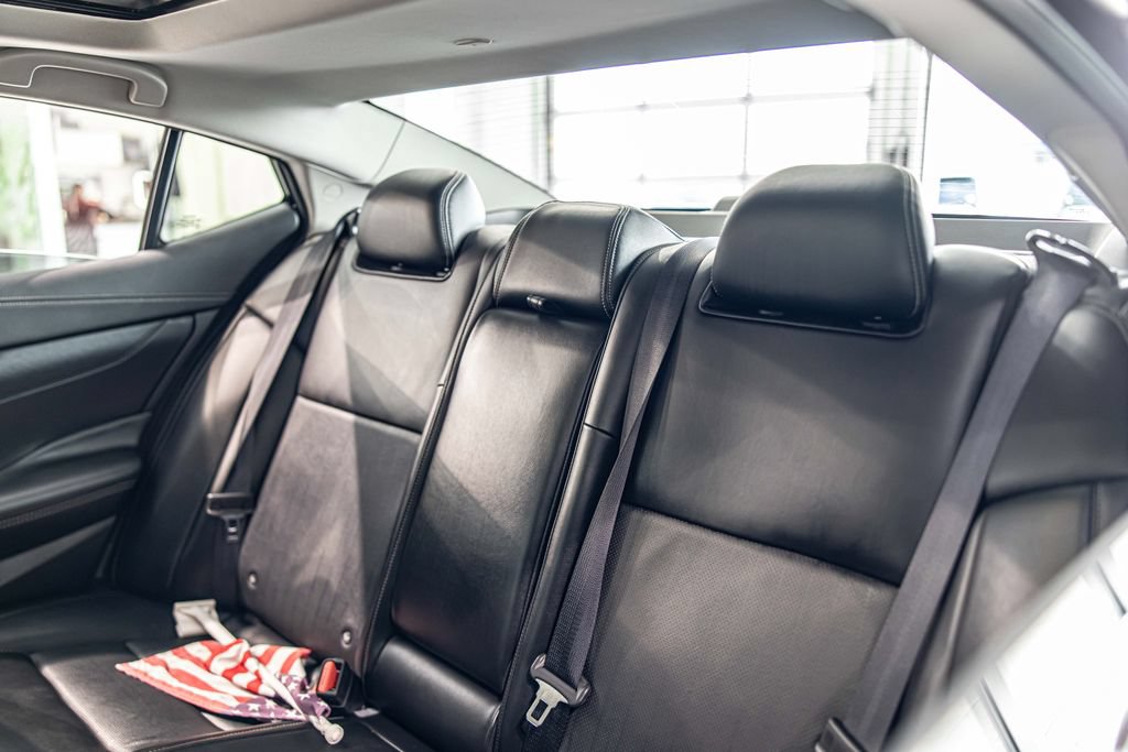 Used 2023 Nissan Maxima SL FWD image 33