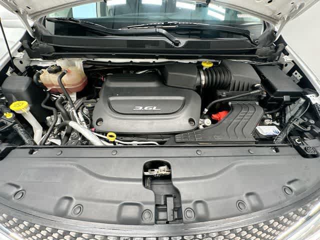 Used 2019 Chrysler Pacifica Touring-L FWD image 29