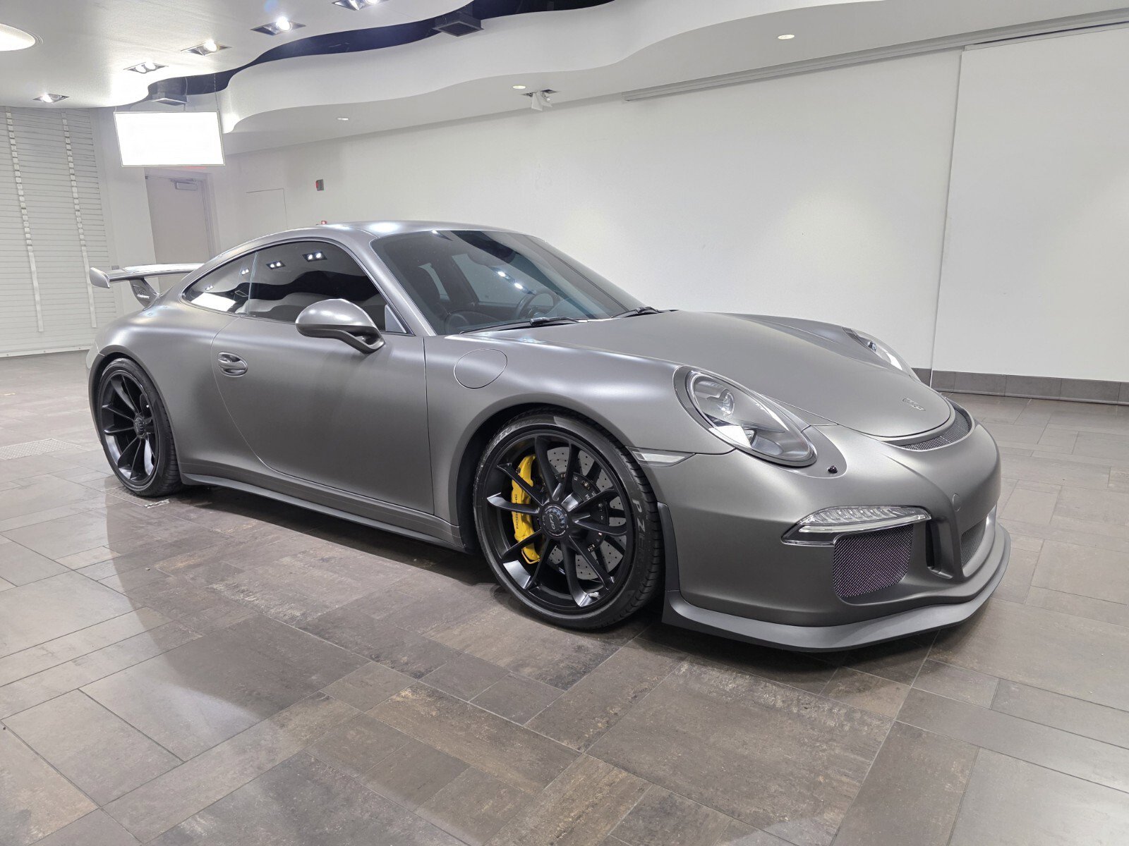Used 2015 Porsche 911 GT3 image 25