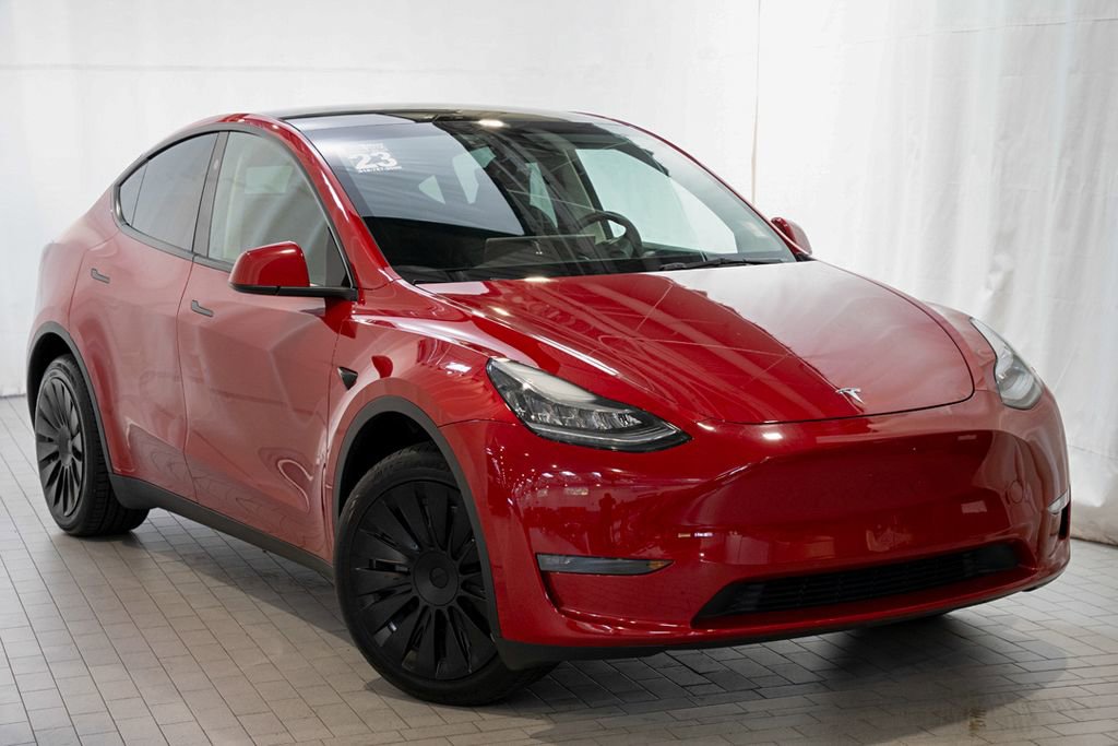 Used 2023 Tesla Model Y Long Range AWD/4WD image 1