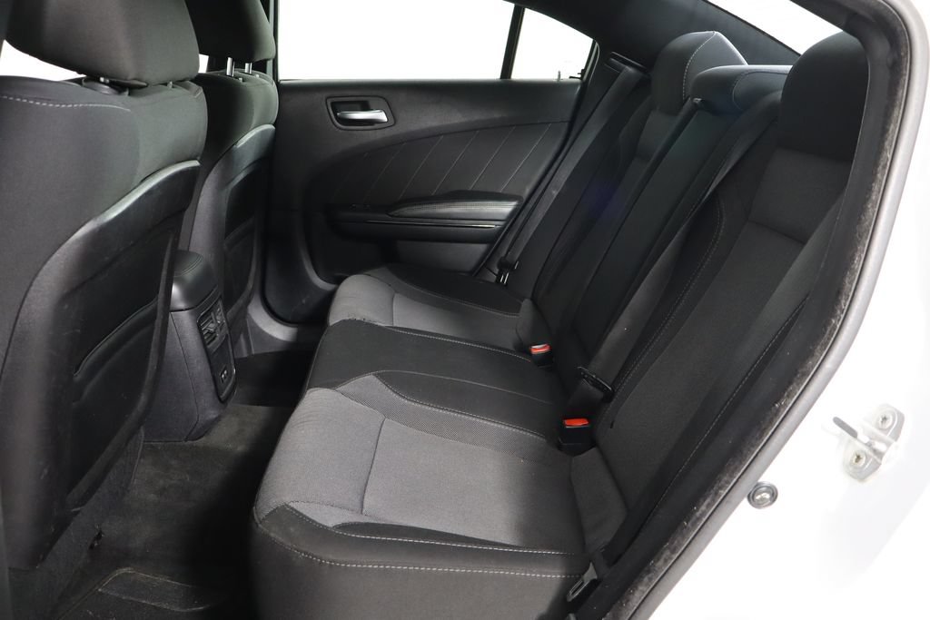 Used 2016 Dodge Charger SXT w/ Blacktop Package RWD image 8