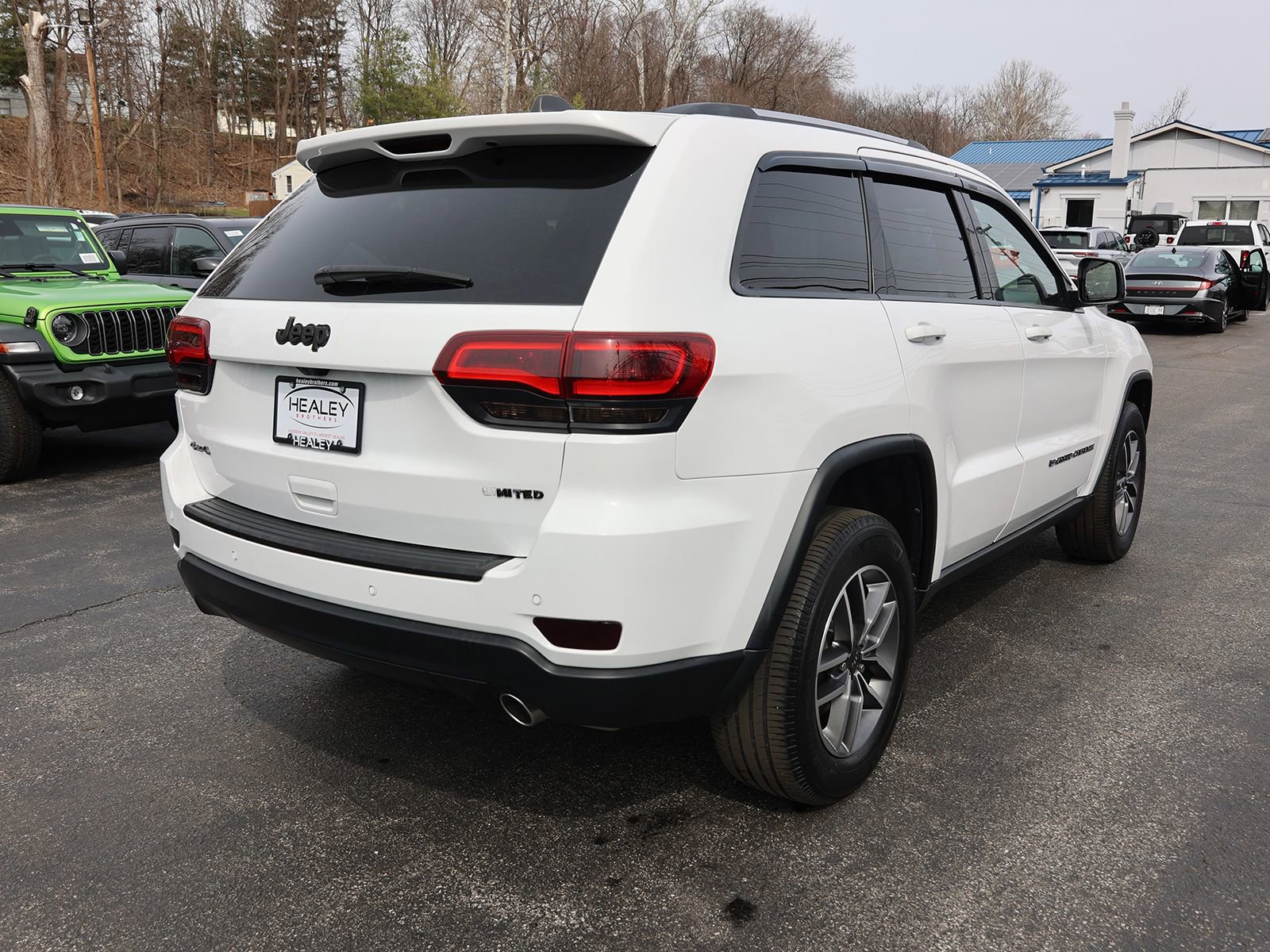 Used 2022 Jeep Grand Cherokee Limited image 7