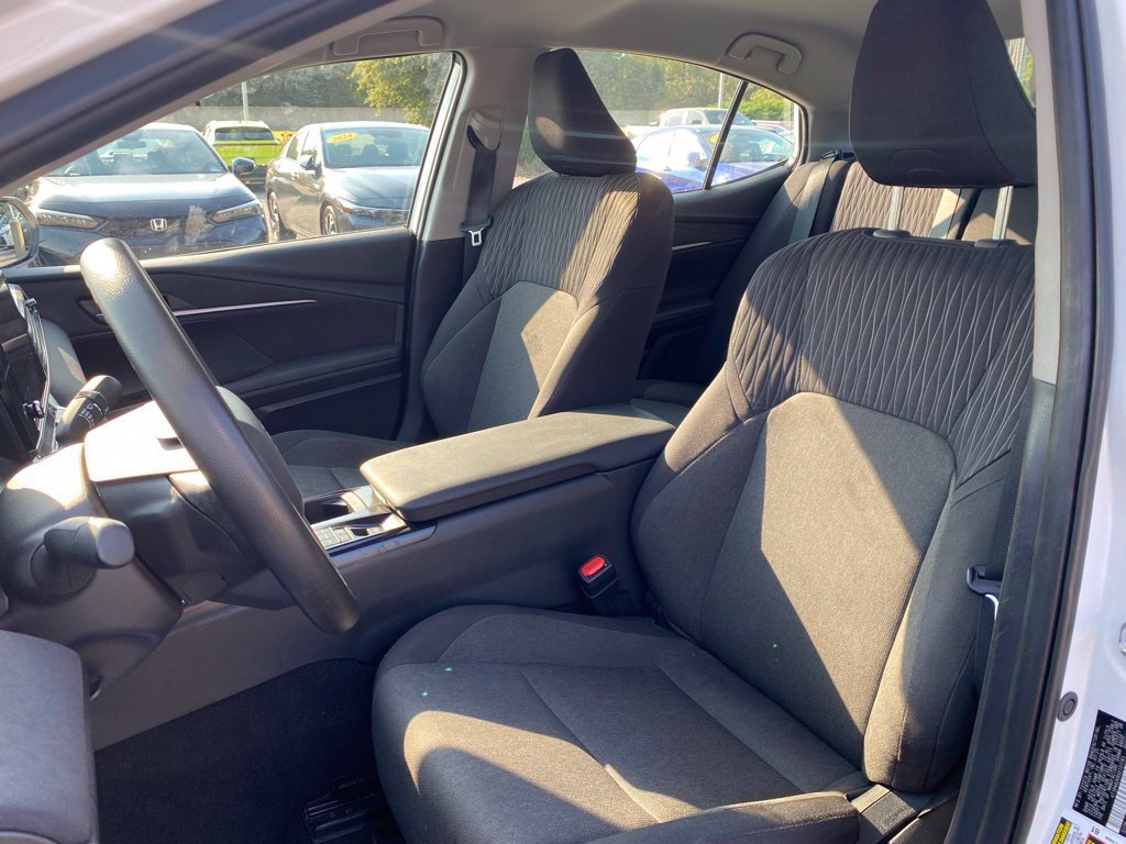 Used 2025 Toyota Camry LE FWD image 22