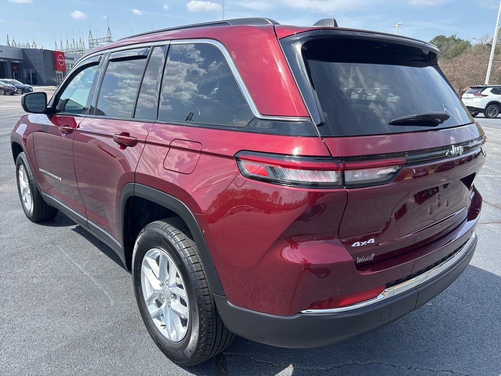 Used 2024 Jeep Grand Cherokee Laredo X w/ Luxury Tech Group I image 3