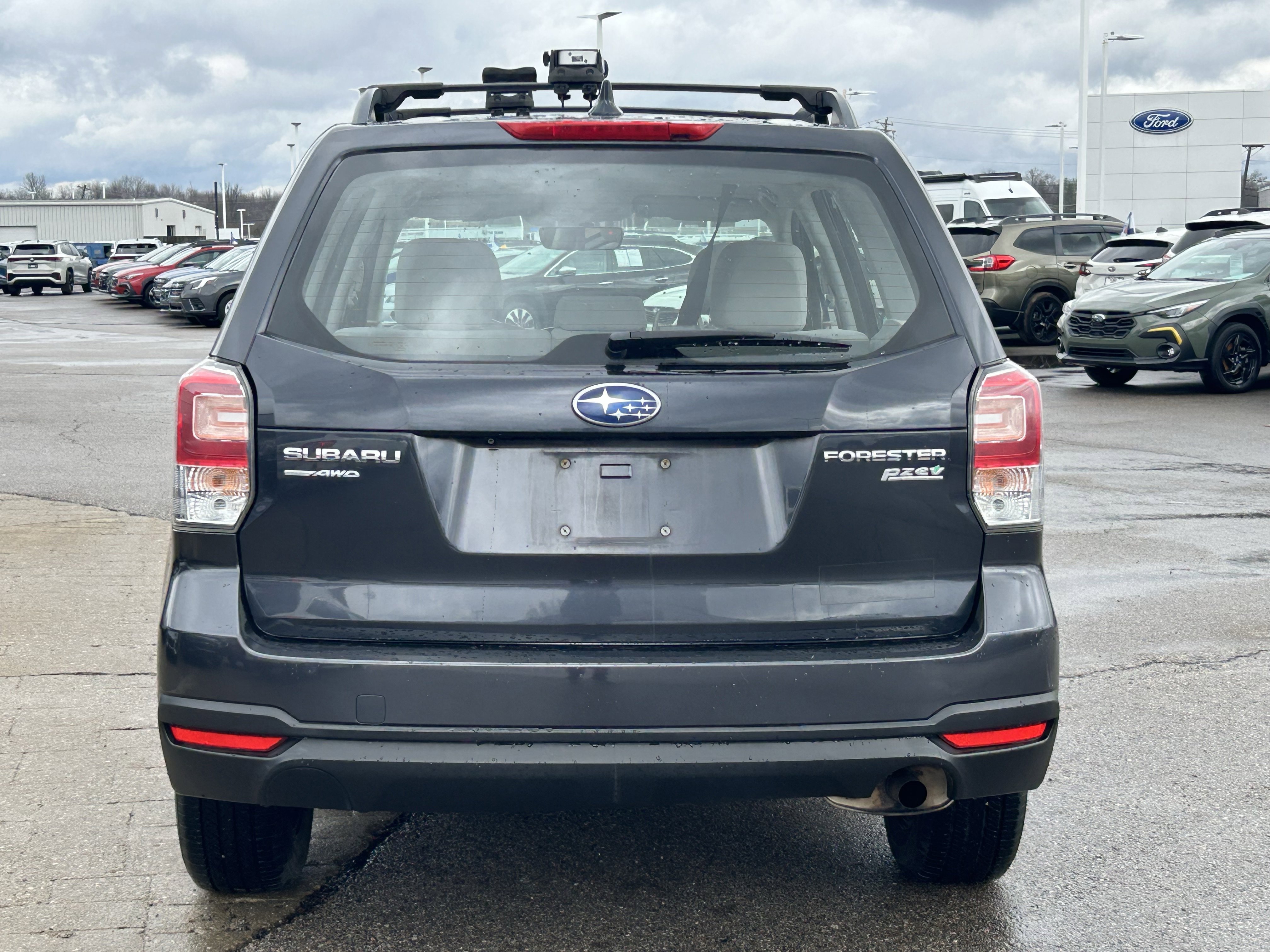 Used 2017 Subaru Forester 2.5i w/ Alloy Wheel Package image 6