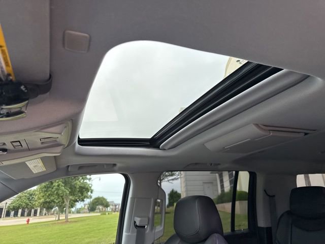 Used 2020 Cadillac Escalade ESV Premium Luxury AWD/4WD image 10