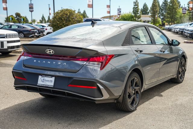 New 2026 Hyundai Elantra Sport FWD image 5