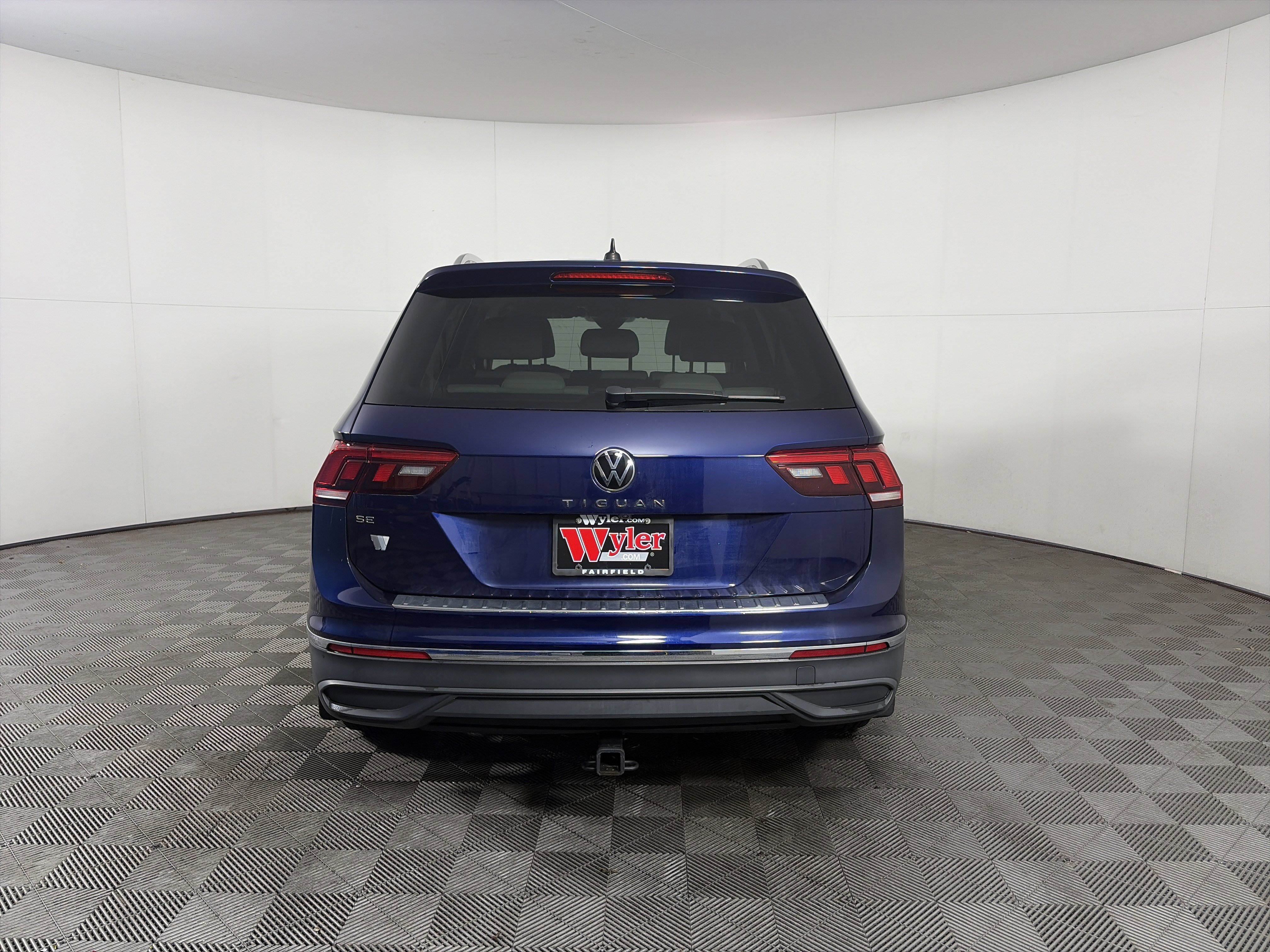 Used 2022 Volkswagen Tiguan SE image 16