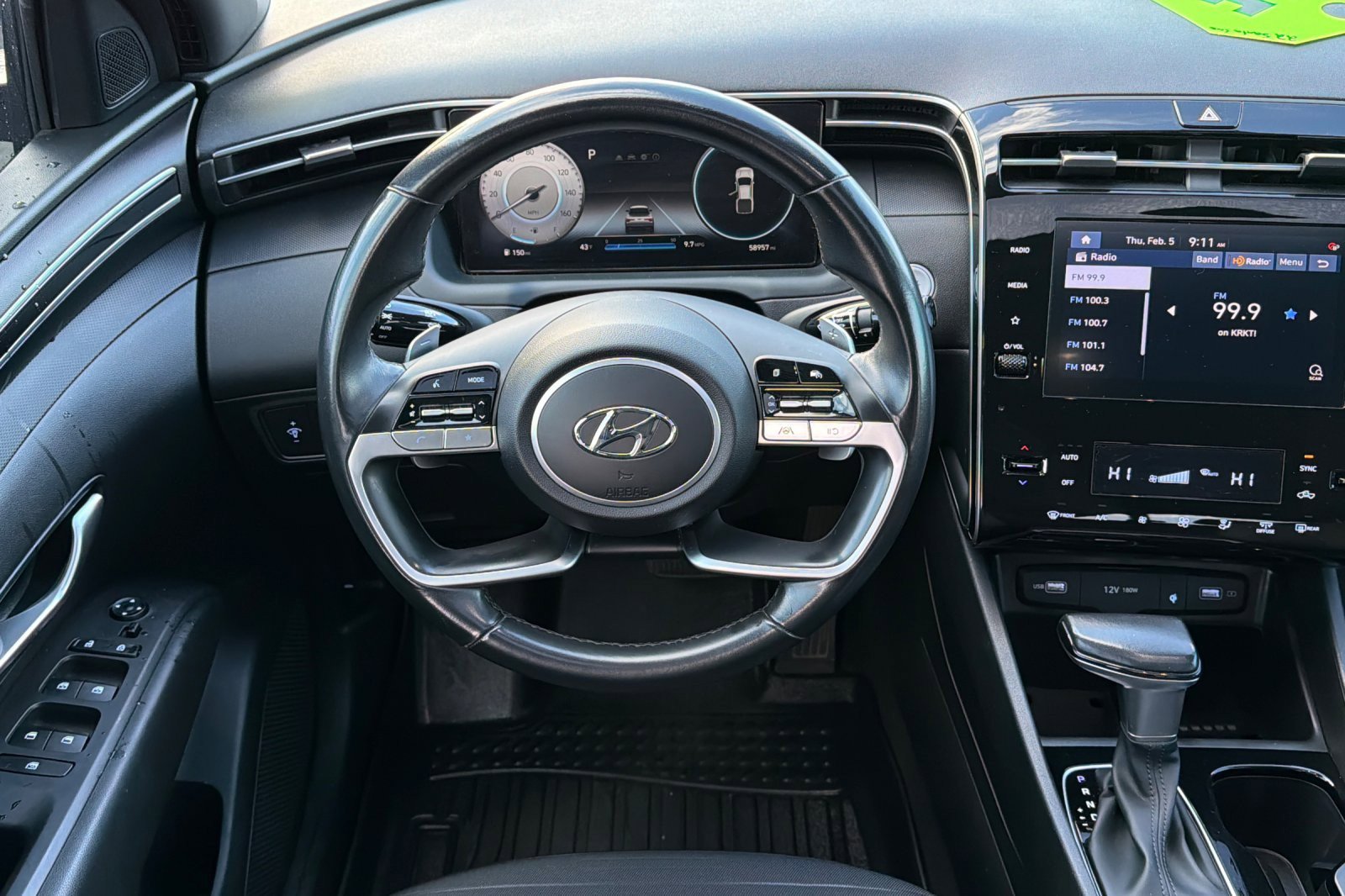 Used 2022 Hyundai Santa Cruz SEL Premium image 11