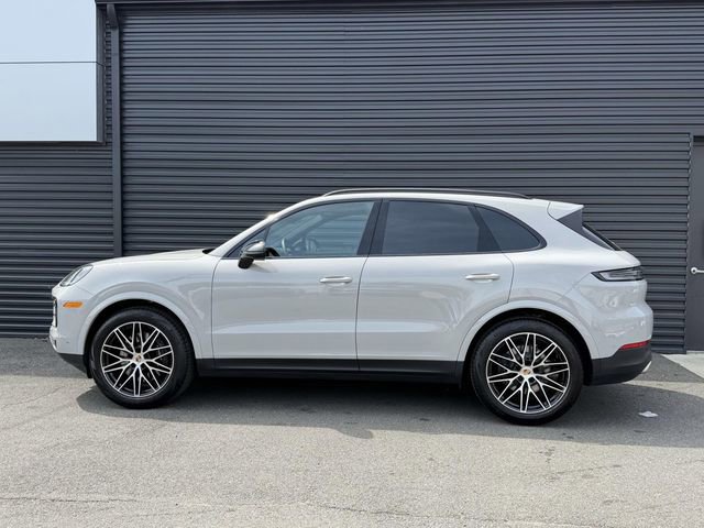 Used 2026 Porsche Cayenne AWD/4WD image 2