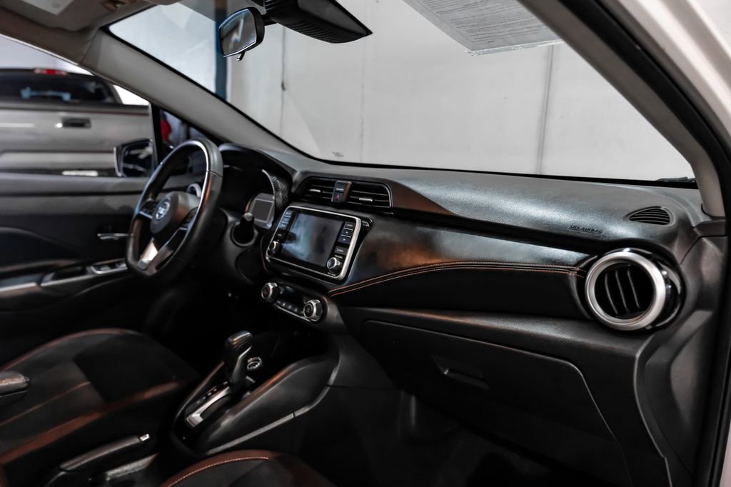 Used 2020 Nissan Versa SR w/ Convenience Package FWD image 14